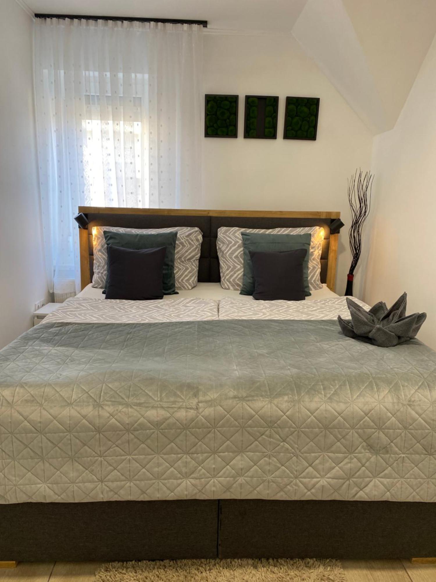 Ikon Apartment Hévíz Eksteriør bilde